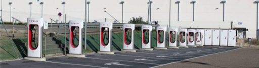 El mantra de “la causa de la lenta proliferación del vehículo eléctrico de batería BEV en España es la falta de infraestructura de recarga” – Zolio Ríos